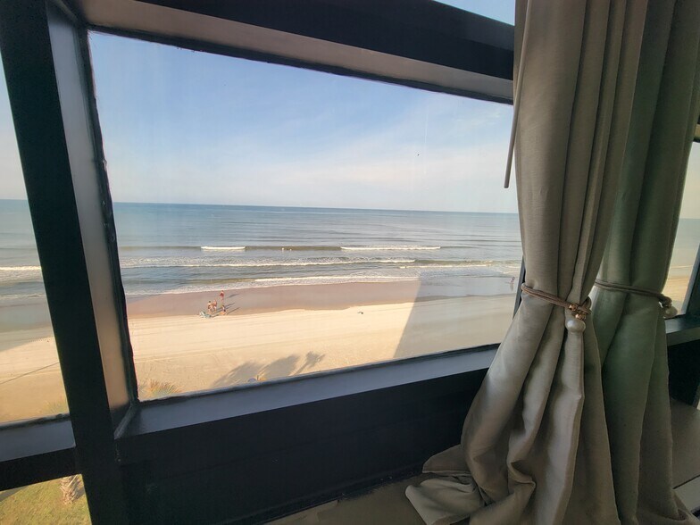 Building Photo - 1909 S Atlantic Ave