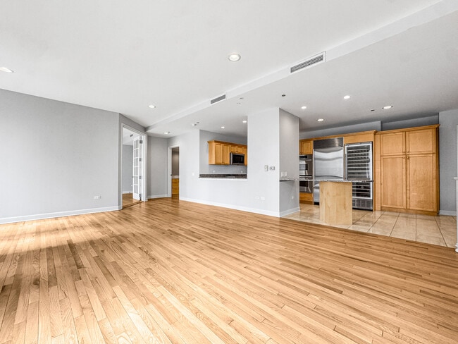 Building Photo - 415 E North Water St