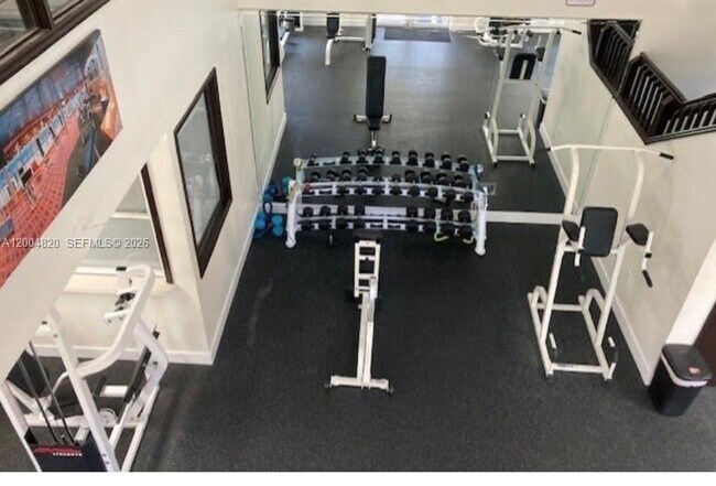 Building Photo - 10630 SW 157th Ct