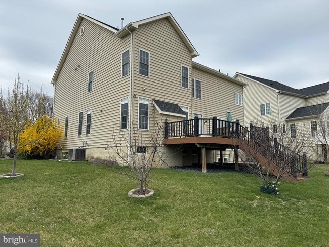 Building Photo - 5105 Hugunin Way