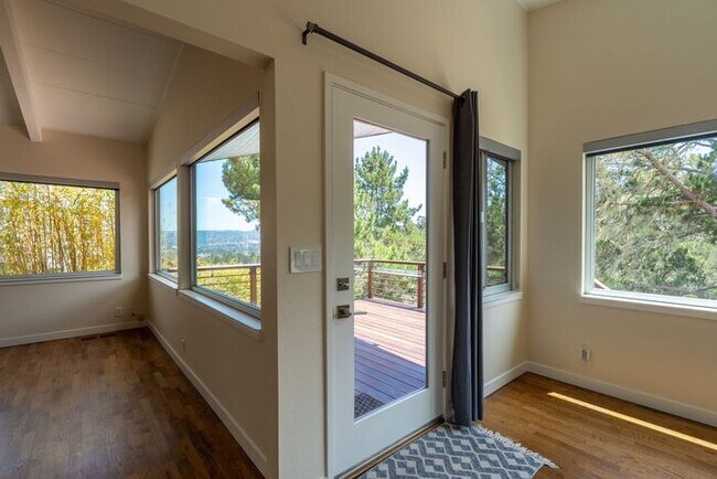 Building Photo - Hilltop Monterey Home