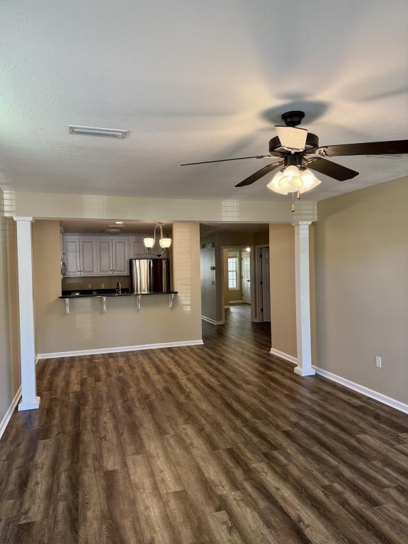 Building Photo - 118 Jasmine Cir