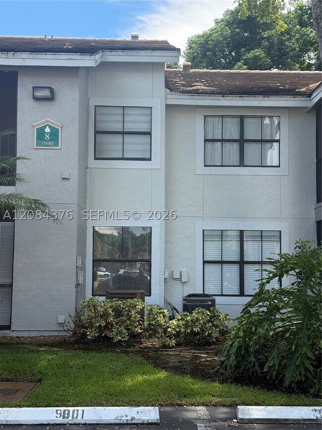 Building Photo - 15680 SW 106th Ln