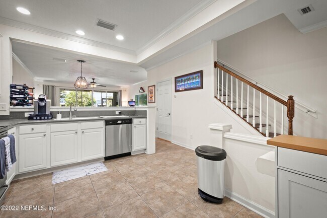 Building Photo - 13522 Stone Pond Dr