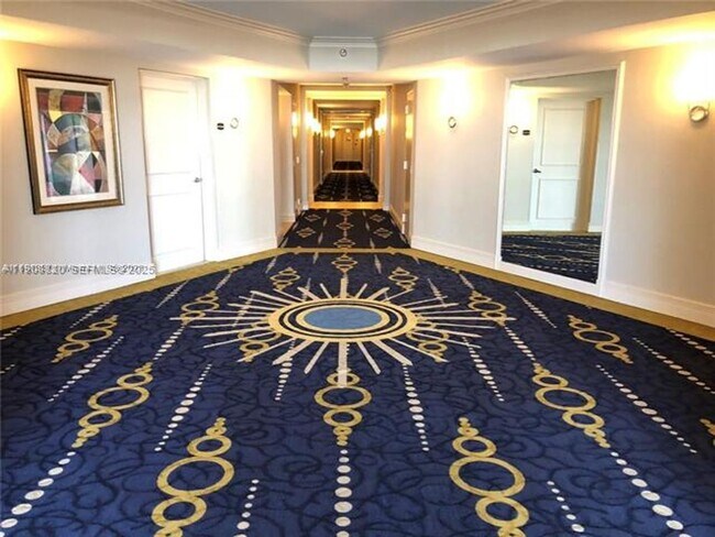 Building Photo - 19101 NE 36th Pl