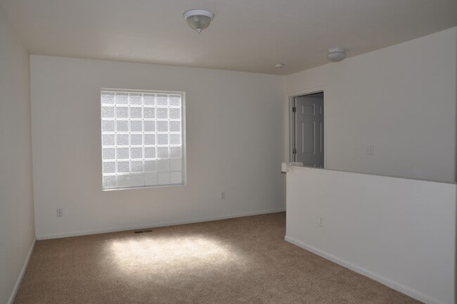 Building Photo - 4144 Alcazar Dr