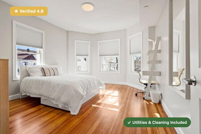 Building Photo - Furnished Private Bedroom in East Boston