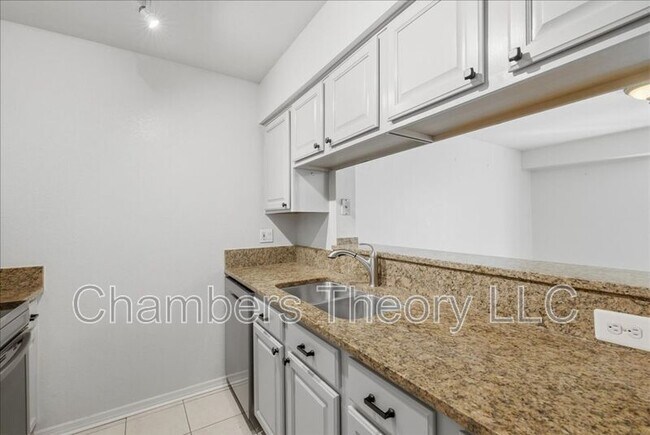 Building Photo - 3315 Wyndham Cir