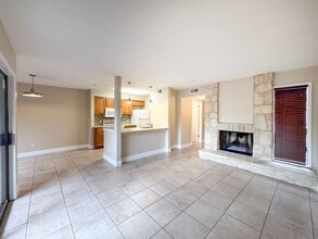 Building Photo - 3843