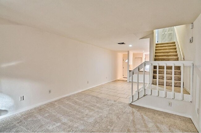 Building Photo - 6137 SW 8th Ln