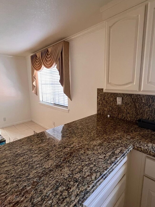Building Photo - 2488 Shilshone Cir