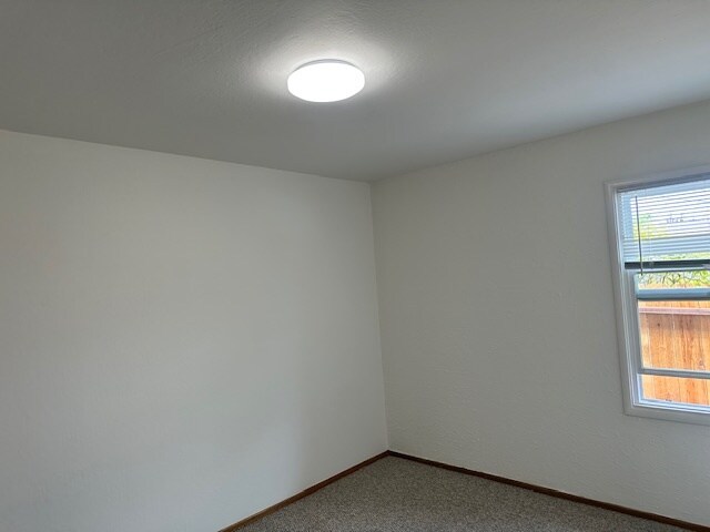 2nd bedroom - 2650 Fleetwood Dr