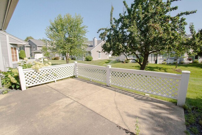 Building Photo - 2716 Spyglass Ct NW