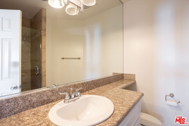 Building Photo - 2616 5th St