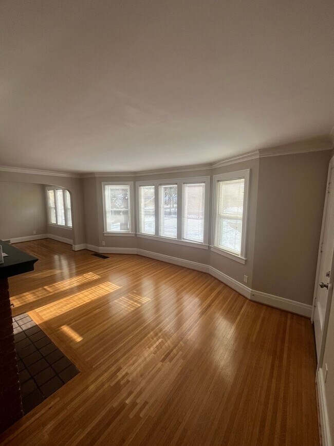 Building Photo - 459 Winton Rd