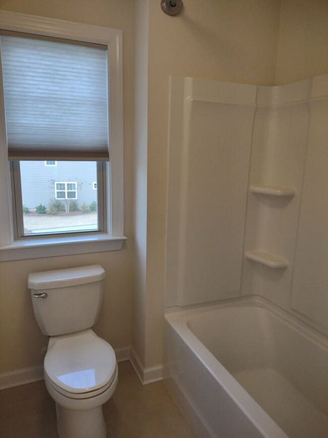 Building Photo - Beautiful home located in the Millbridge C...