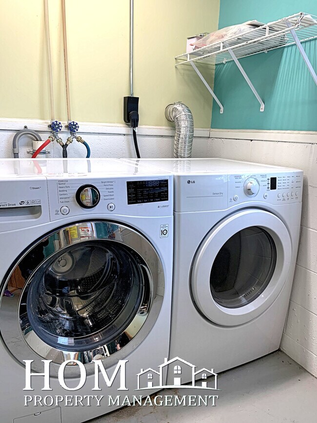 Building Photo - 140 Peggy Ln