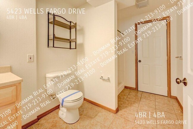 Building Photo - 5423 Wells Fargo Dr W