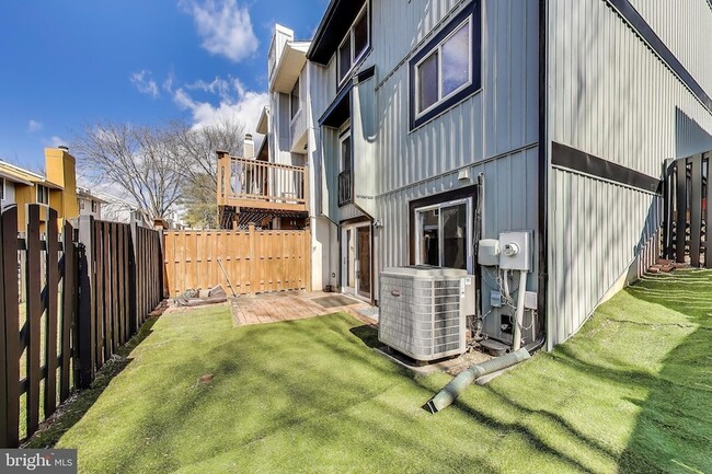 Building Photo - 18509 Owl Run Way