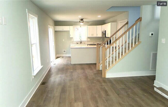 Building Photo - 16208 Pauline Ave