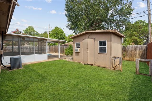 Building Photo - 6227 Springwood Dr