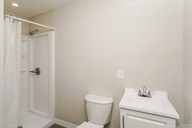 Building Photo - 1819 San Carlos St