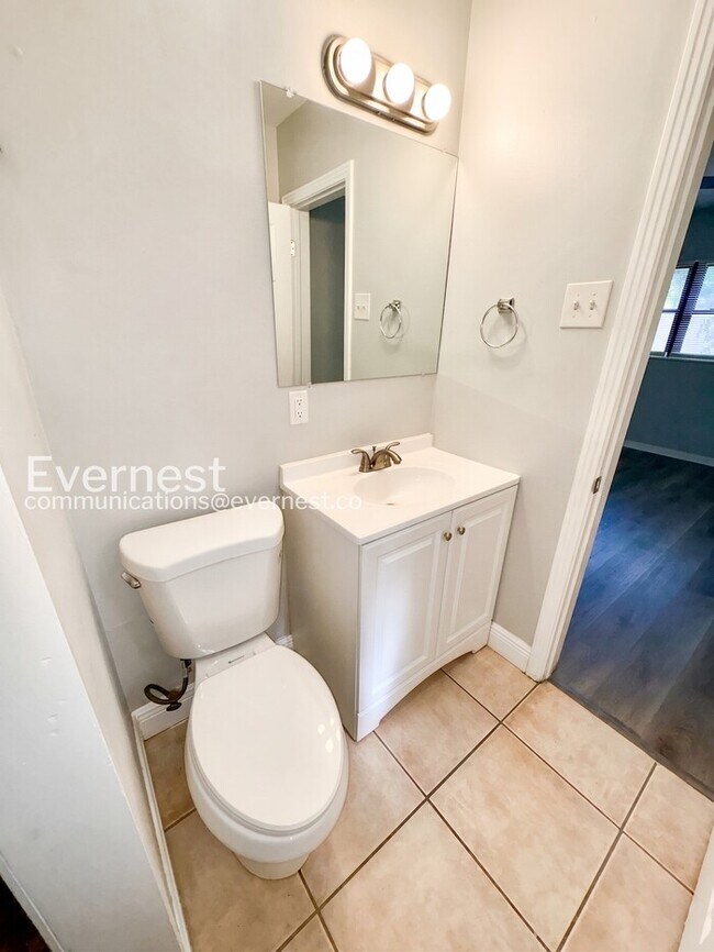 Building Photo - 7121 Flounder Dr