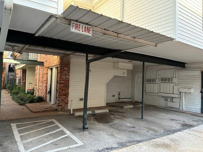 Building Photo - 3400 Timmons Ln