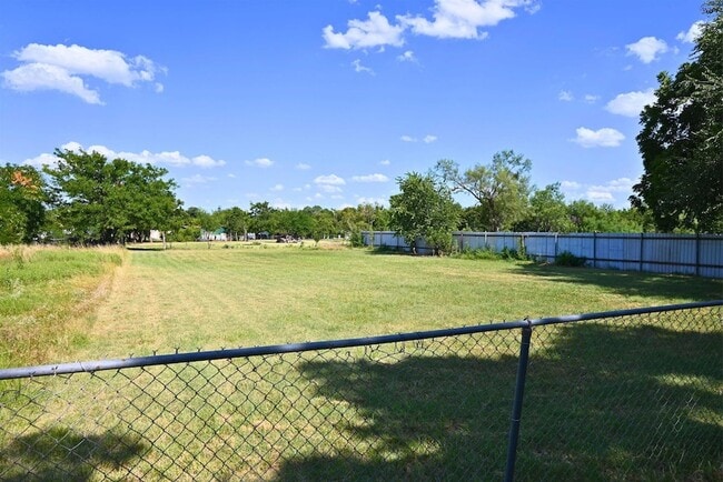 Building Photo - 1113 Harlan Ave