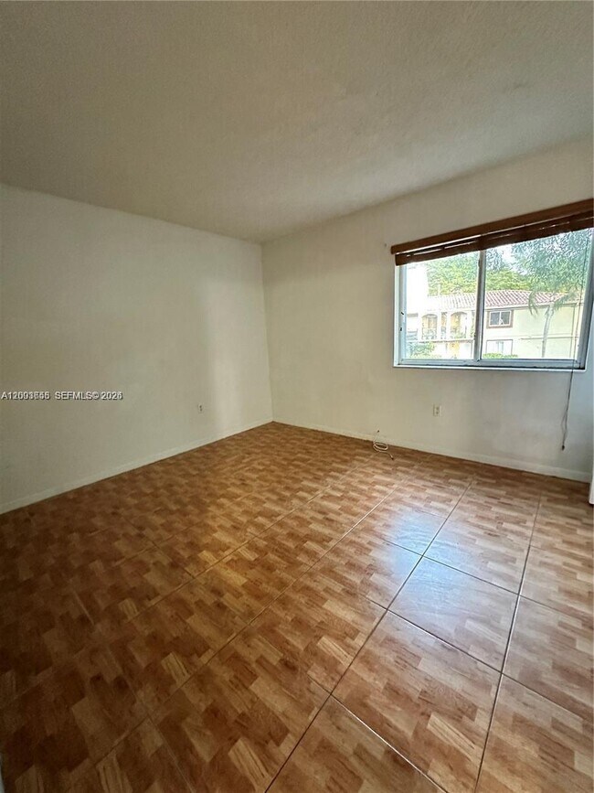 Building Photo - 551 NW 82nd Ave