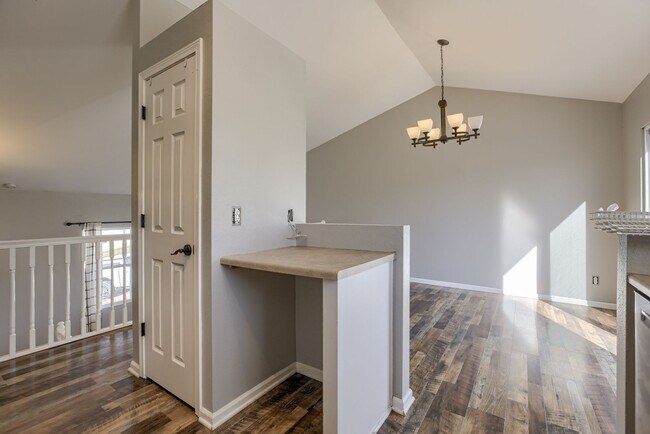 Building Photo - 15405 Fillmore Cir