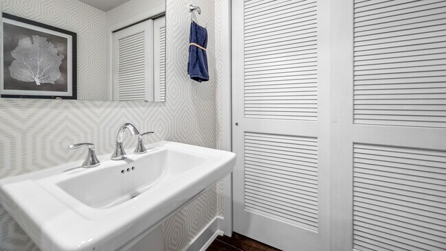 Building Photo - 921 Anvil Ct