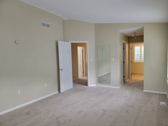 Building Photo - 7179 W Cross Creek Trail