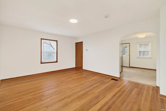 Building Photo - 201 W Church Ln