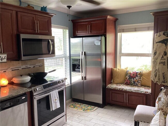 Building Photo - 1900 S Kanner Hwy