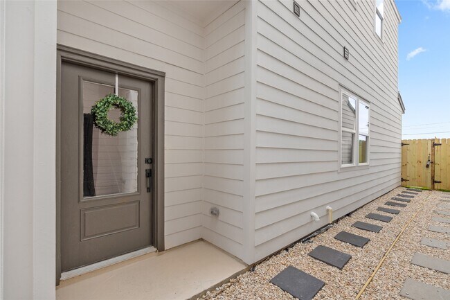 Building Photo - 7224 Avenue B