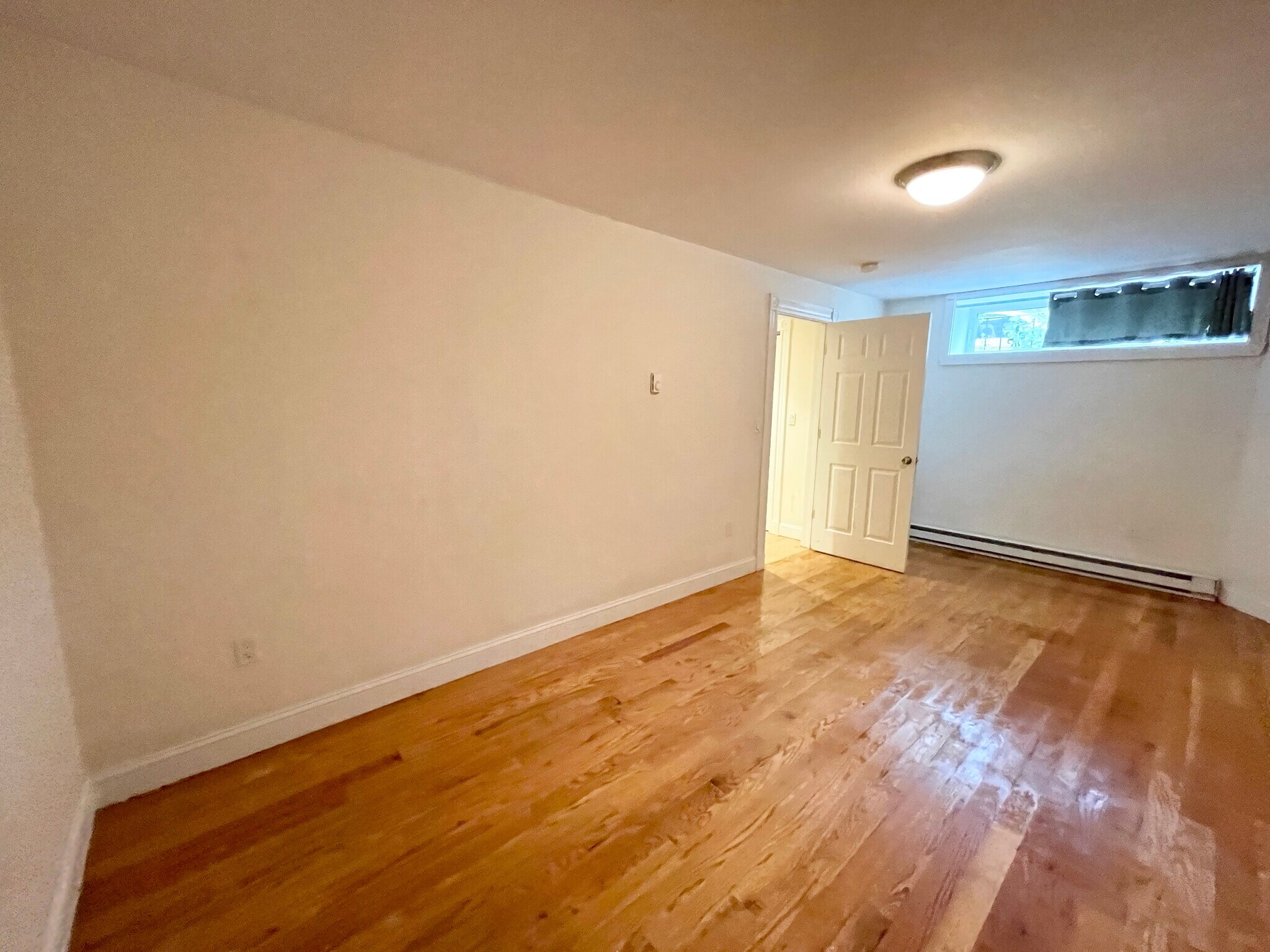 Building Photo - 98 L St