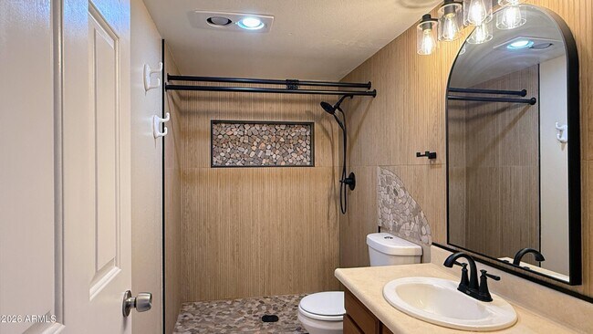 Building Photo - 4148 W Villa Maria Dr