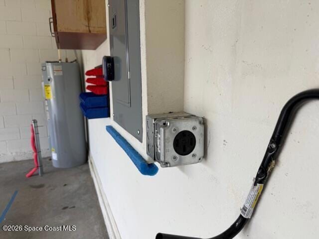 Building Photo - 323 Moray Dr