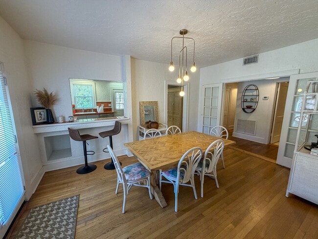 Building Photo - 15 NW 26th St