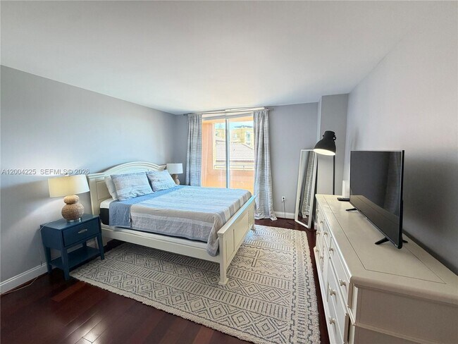 Building Photo - 90 Alton Rd