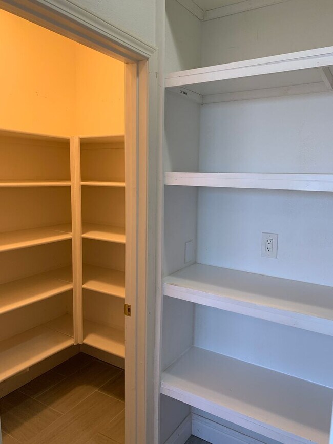 Building Photo - Beautiful 2 Story Home Ready To Be Called Home!