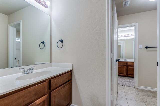 Building Photo - 11233 Seguin Dr