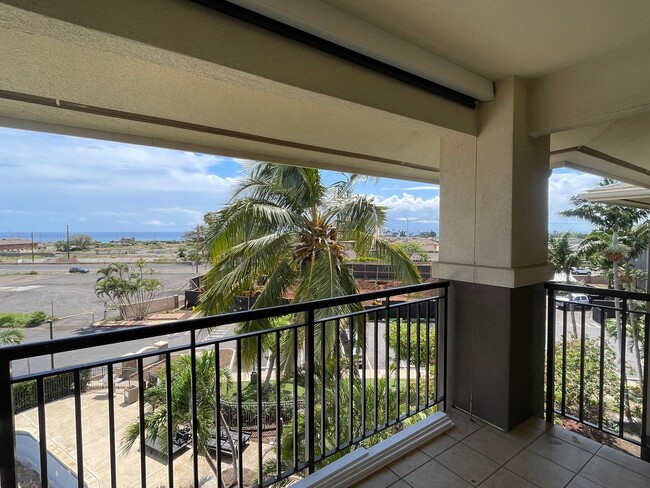 Building Photo - Top Floor Opukea Three Bedroom/Two Bathroom