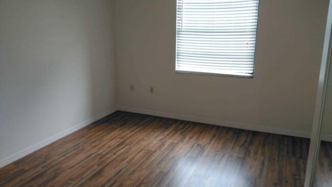 Building Photo - 3516 Whitehall Dr