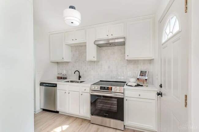 Building Photo - 6055 Tridale Ct