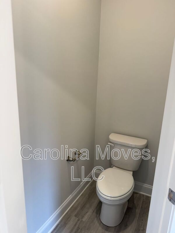 Building Photo - 3 Bracken Wds Wy