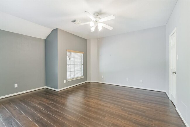 Building Photo - 10510 Barnstable Ct