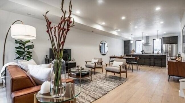 Building Photo - 327 S 700 E