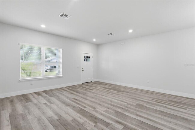 Building Photo - 16475 SE 89th Terrace